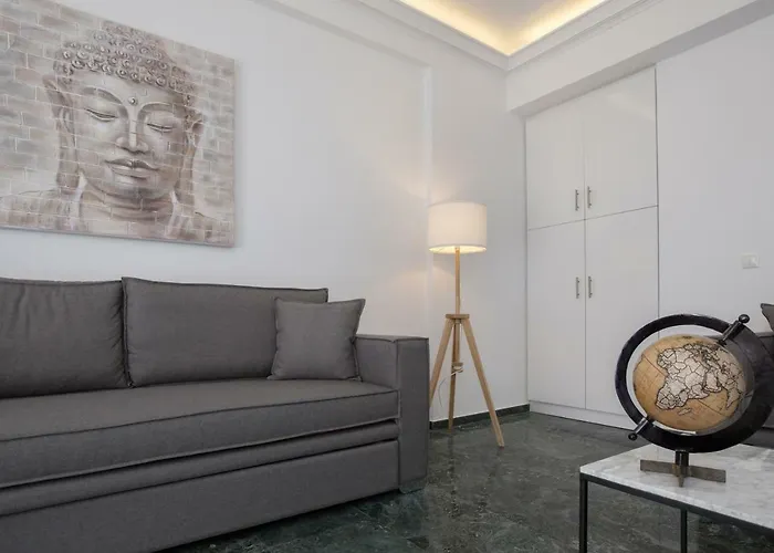 Roomy And Comfortable Apartment Near Acropolis By Ghh