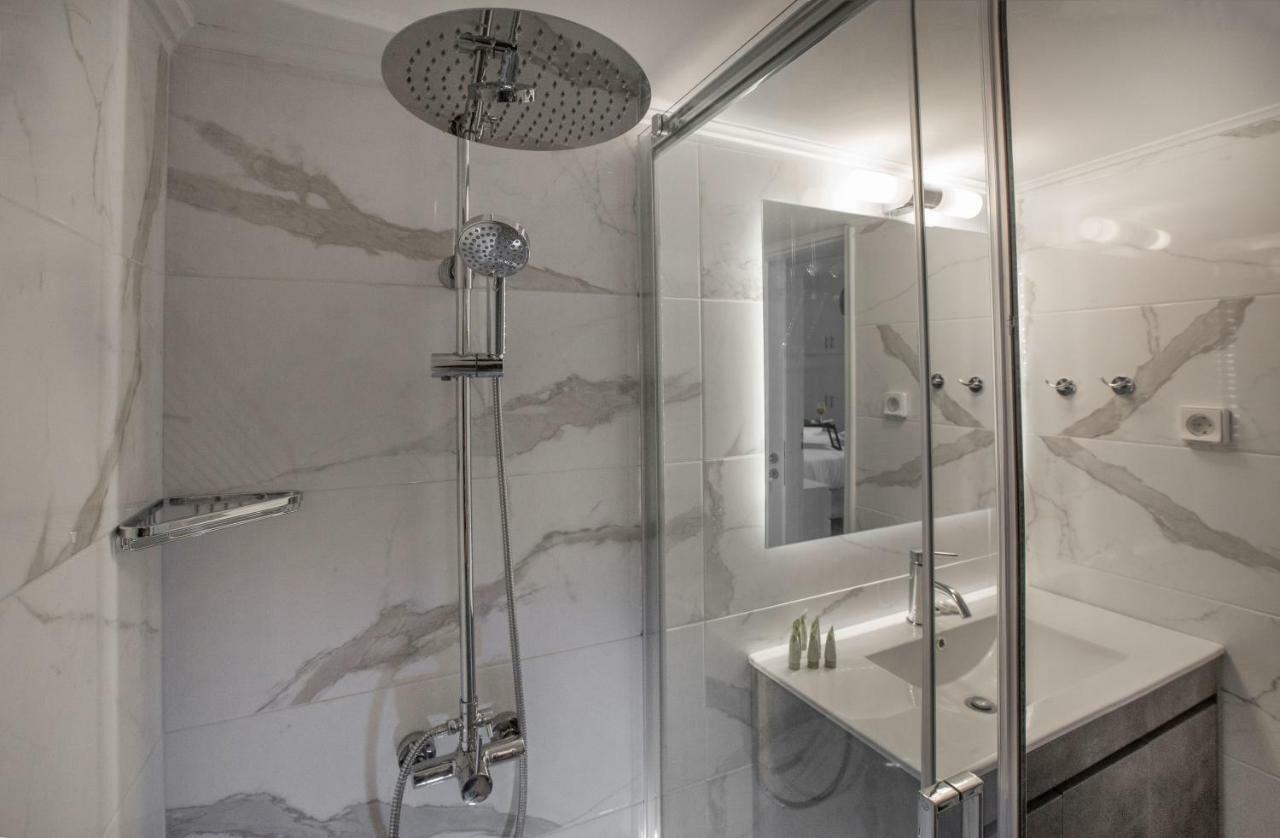 Roomy And Comfortable Near Acropolis By Ghh Apartment